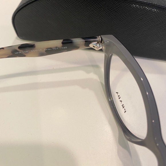 Prada glasses - Picture 2 of 6